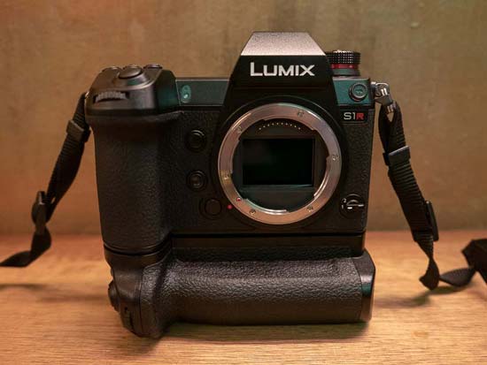 Panasonic S1R First Impressions